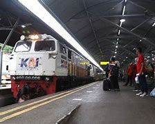 Hani Naik Kereta Api Dari Jakarta Ke Semarang